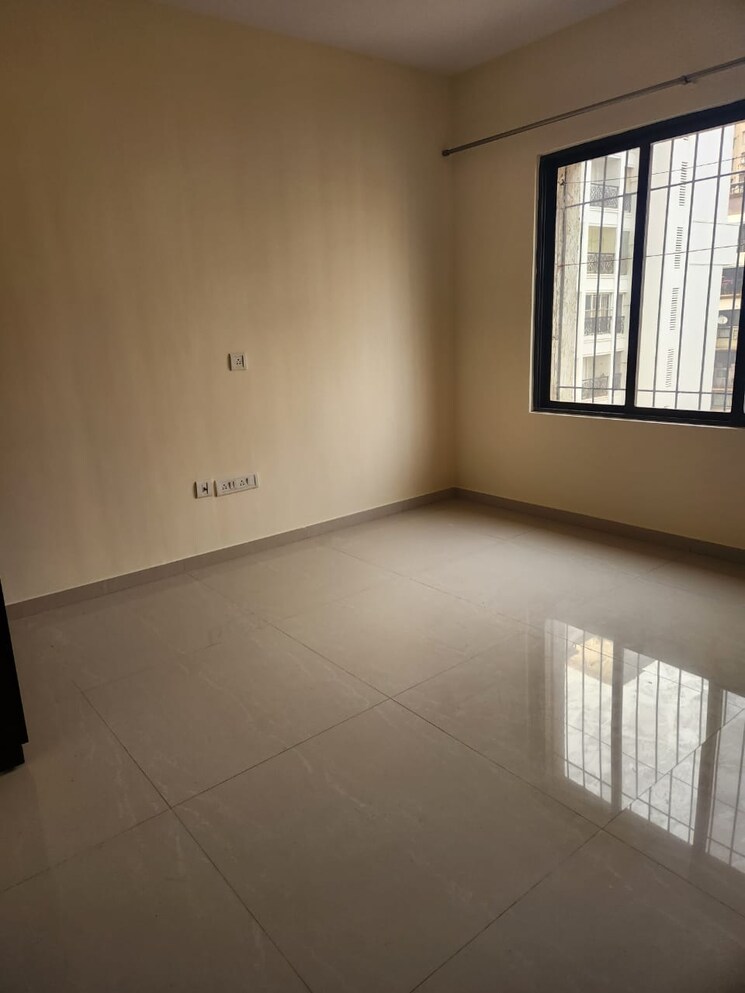 Room, lalani-grandeur 2 Bedroom 651 Sq.Ft. Apartment In Goregaon East Mumbai 9728523