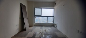 Room in 5 BHK Apartment at Sheth 72 West, Andheri West – for Sale