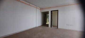 Room in 5 BHK Apartment at Sheth 72 West, Andheri West – for Sale