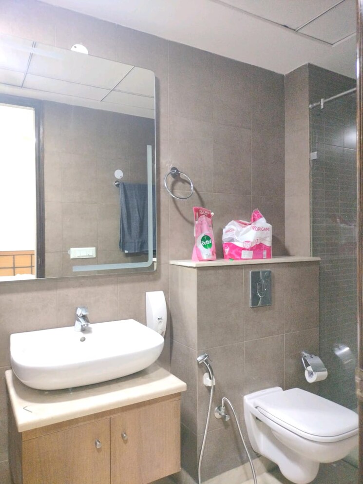 Cover Image, dlf-richmond-park 3 Bedroom 2040 Sq.Ft. Apartment In Sector 43 Gurgaon 9728619