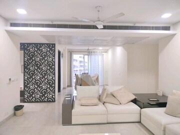 Living Room in 3 BHK Apartment at DLF Richmond Park, Sector 43 – for Rent