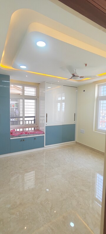 Room in 3 BHK Apartment at Aditya Empress Heights, Shaikpet – for Rent