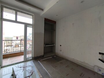 Room in 2 BHK Builder Floor at Chattarpur – for Sale