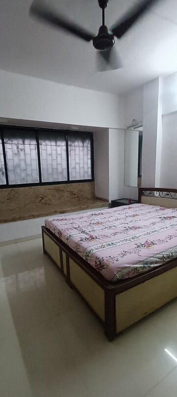 Bedroom in 2 BHK Apartment at Kamlesh Apartment, Andheri East – for Rent