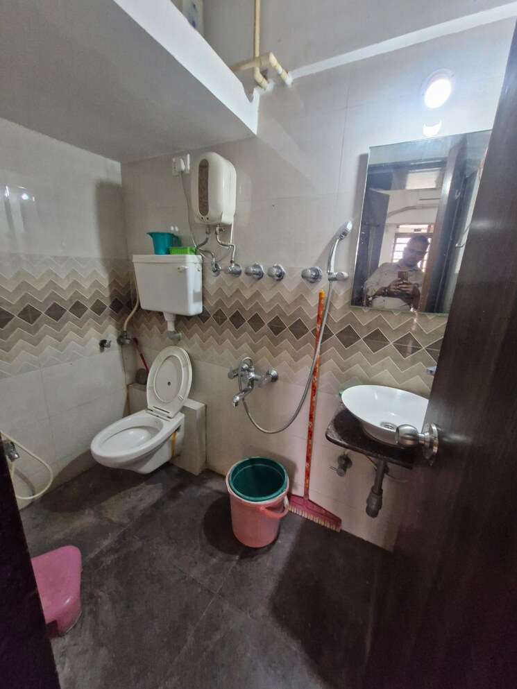Bathroom, poonam-park-view 1 Bedroom 441 Sq.Ft. Apartment In Virar West Palghar 9728758