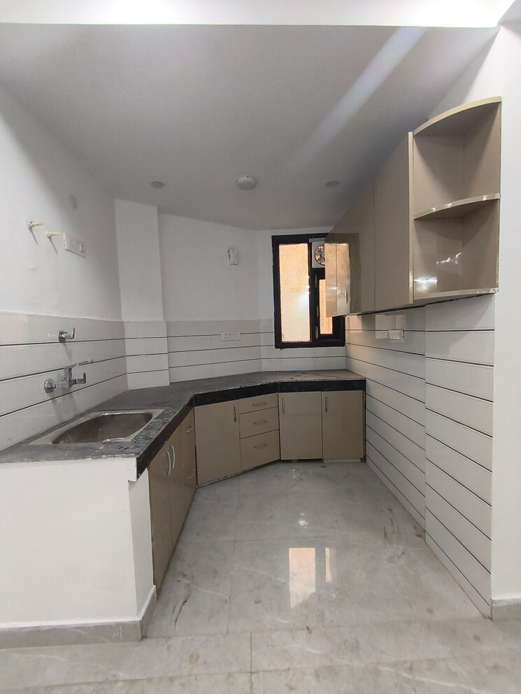 Kitchen, chattarpur 2 Bedroom 800 Sq.Ft. Builder Floor In Chattarpur Delhi 9728755