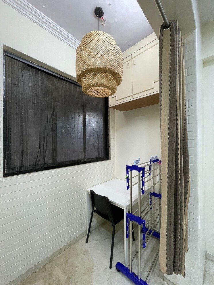 Other, khar west 1 Bedroom 500 Sq.Ft. Apartment In Khar West Mumbai 9728771