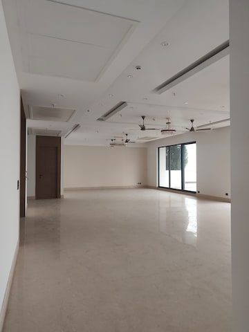 Building Lobby in 4 BHK Apartment at Mahagun Mezzaria, Sector 78 – for Rent