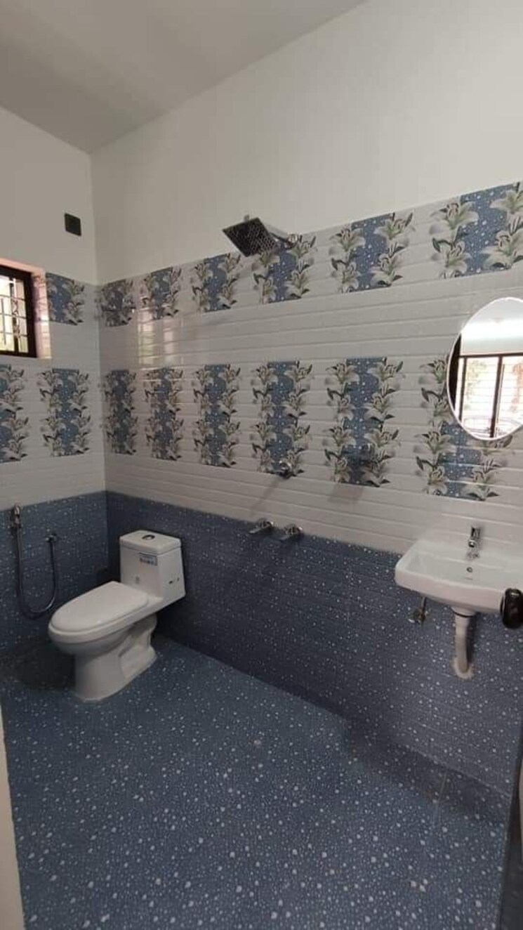 Bathroom, viraj khand Pg For Girls In Viraj Khand 9728822