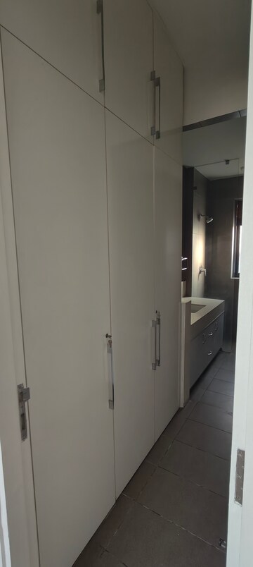 Building Lobby in 4 BHK Apartment at Ireo Skyon, Sector 60 – for Rent