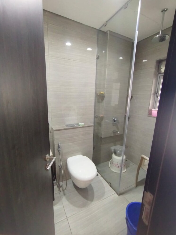 Bathroom, oberoi-eternia 3 Bedroom 1127 Sq.Ft. Apartment In Mulund West Mumbai 9728862