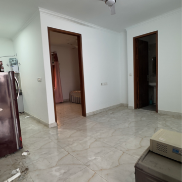Room in 1 BHK Builder Floor at Chattarpur – for Rent