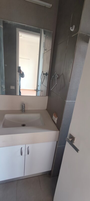 Bathroom in 3 BHK Apartment at Ireo Skyon, Sector 60 – for Sale