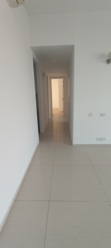 Building Lobby in 4 BHK Apartment at Ireo Skyon, Sector 60 – for Sale