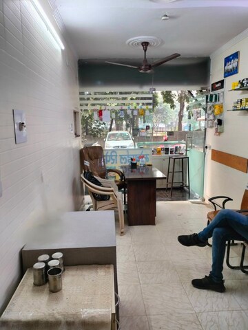 Team Area in  Shop at Rohini Sector 16 – for Rent
