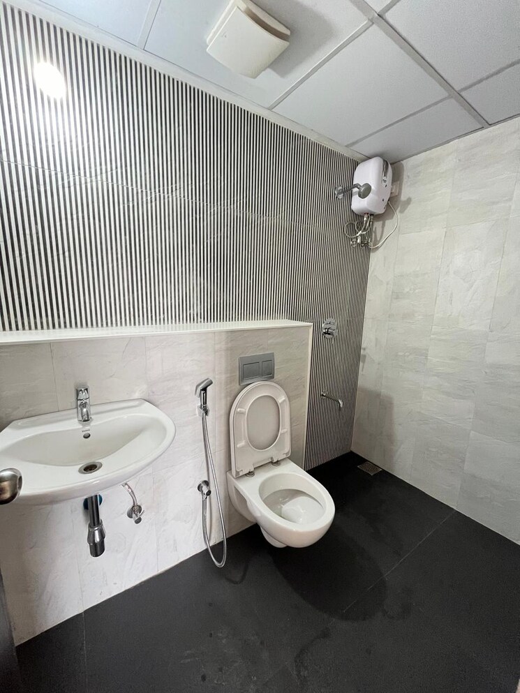 Bathroom, lodha-palava-downtown 1 Bedroom 467 Sq.Ft. Apartment In Dombivli East Thane 9728916