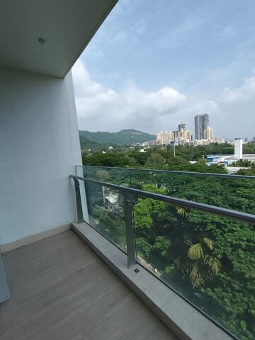 Balcony in 4 BHK Apartment at Oberoi Enigma, Mulund West – for Sale