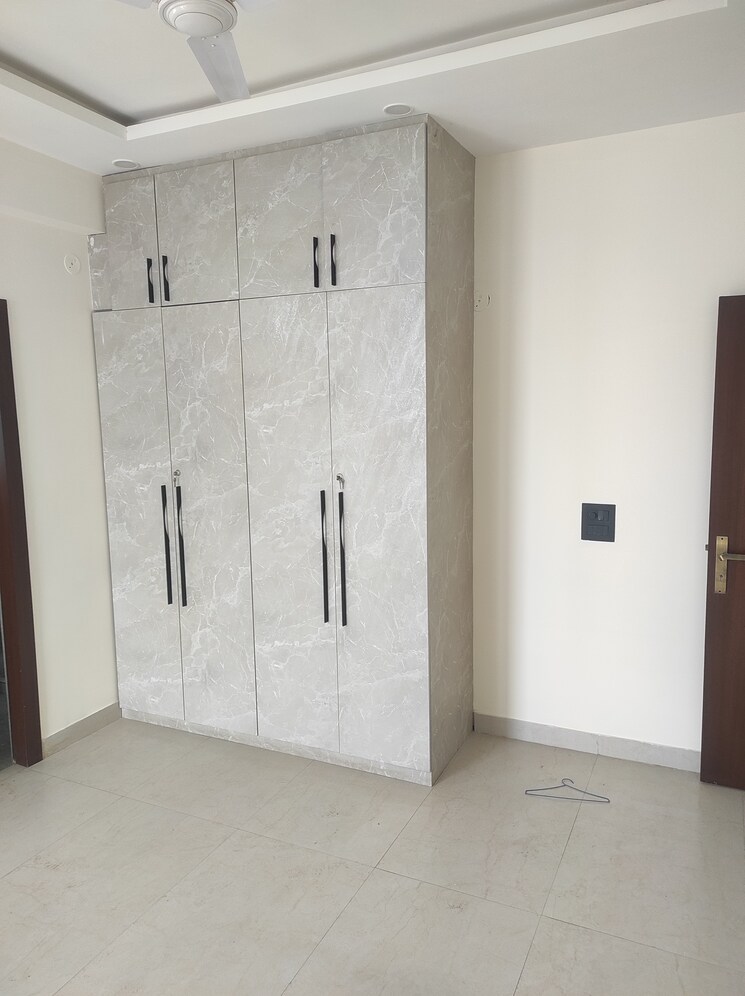 Master Bedroom, sector 52 3.5 Bedroom 2601 Sq.Ft. Builder Floor In Sector 52 Gurgaon 9728959