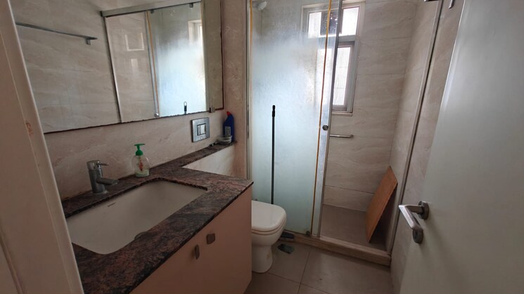 Bathroom, dlf-park-place 3 Bedroom 1975 Sq.Ft. Apartment In Sector 54 Gurgaon 9728966
