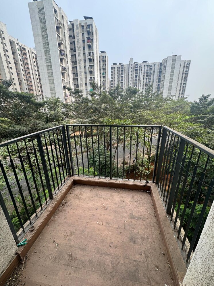 Balcony, lodha-palava-city-lakeshore-greens 2 Bedroom 734 Sq.Ft. Apartment In Dombivli East Thane 9728964