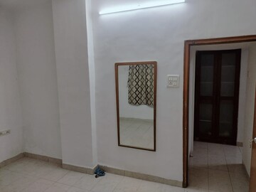 Room in 1 BHK Apartment at Sagar Kanya, Andheri West – for Rent