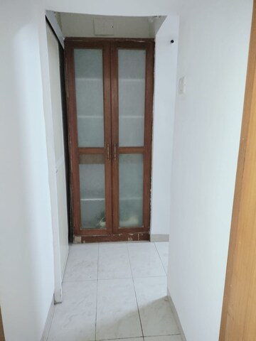 Room in 1 BHK Apartment at Sagar Kanya, Andheri West – for Rent
