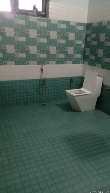 Bathroom in 2.5 BHK Independent House at Patel Nagar 1 – for Sale