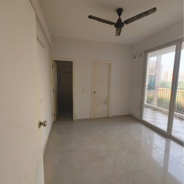 Room in 2 BHK Apartment at Shree Vardhman Green Court, Sector 90 – for Rent