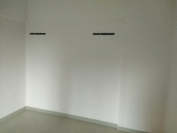 Room in 2 BHK Apartment at Vihang Golden Hills B3, Bhayandarpada – for Rent