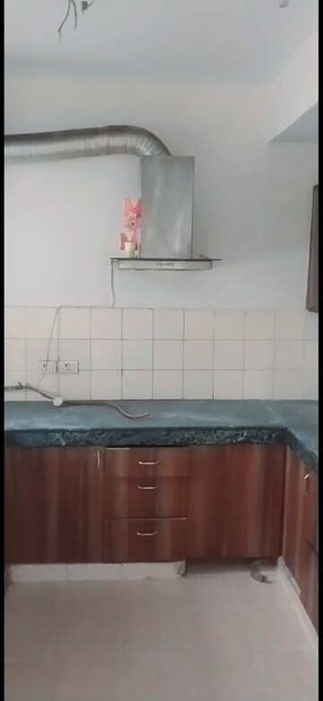 Bathroom in 2 BHK Apartment at Omaxe Heights, Sector 86 – for Rent