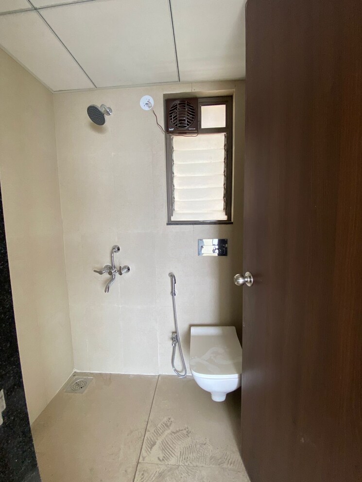 Bathroom, runwal-my-city 1.5 Bedroom 579 Sq.Ft. Apartment In Dombivli East Thane 9729022