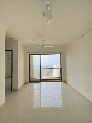 Room in 1.5 BHK Apartment at Runwal My City, Dombivli East – for Rent