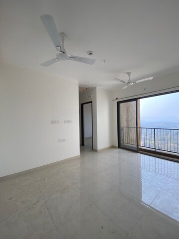 Room in 1.5 BHK Apartment at Runwal My City, Dombivli East – for Rent