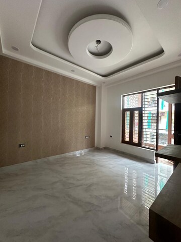 Bedroom in 3 BHK Builder Floor at Fidato Honour Homes, Sector 89 – for Sale