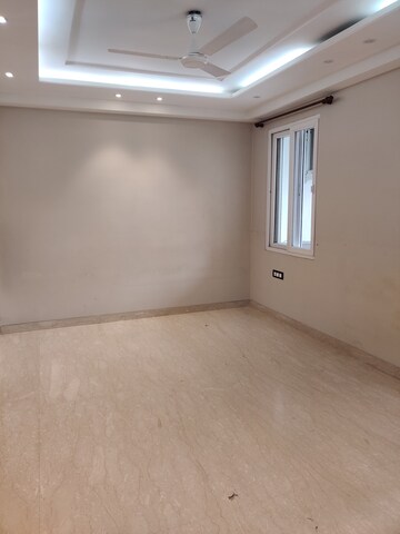 Building Lobby in 4 BHK Builder Floor at Geetanjali Enclave – for Sale