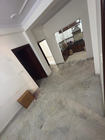 Staircase in 3 BHK Builder Floor at Sector 43 – for Rent