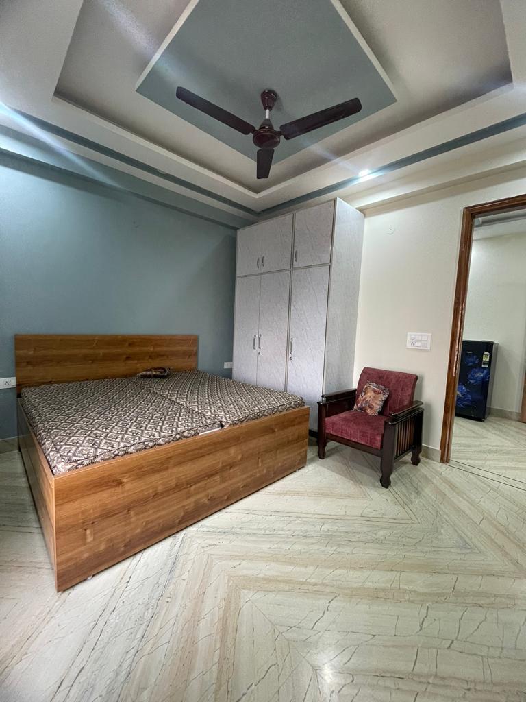 2 BHK Builder Floor For Rent in Sector 42