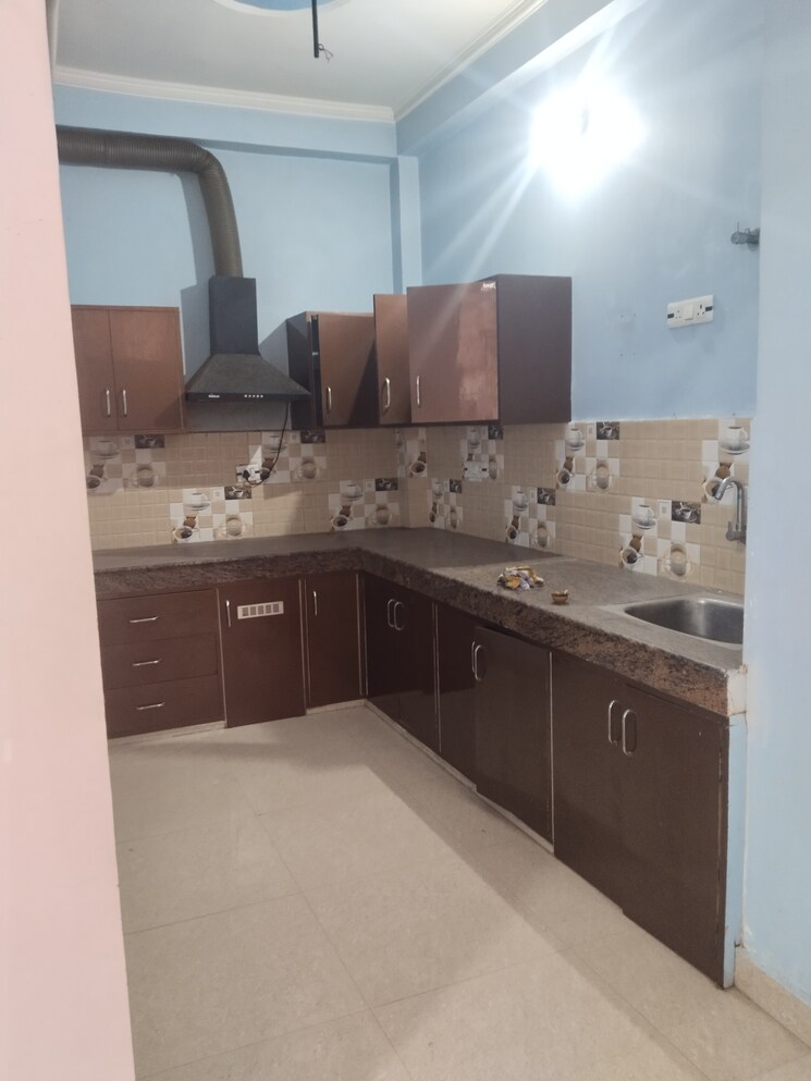 Kitchen, gomti nagar 1.5 Bedroom 1200 Sq.Ft. Independent House In Gomti Nagar Lucknow 9729099