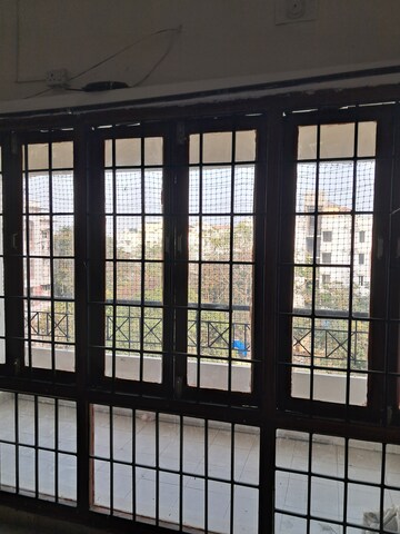 Room in 2 BHK Apartment at Ediak De Towers, Sri Nagar Colony – for Sale