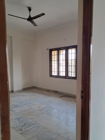 Room in 2 BHK Apartment at Ediak De Towers, Sri Nagar Colony – for Sale
