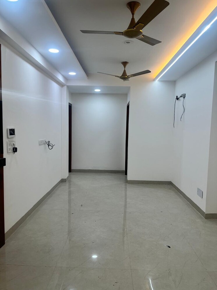 Cover Image, sector 57 3 Bedroom 260 Sq.Yd. Builder Floor In Sector 57 Gurgaon 9729142