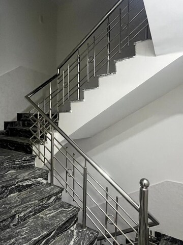 Staircase in 3 BHK Builder Floor at Sector 57 – for Rent