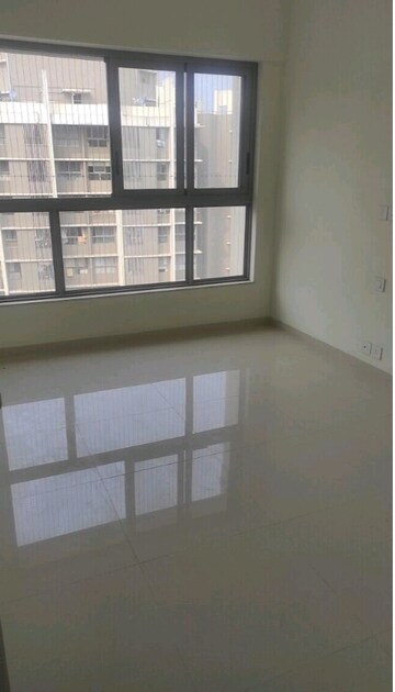 2 BHK Apartment For Rent in Kalpataru Paramount, Kapur Bawdi