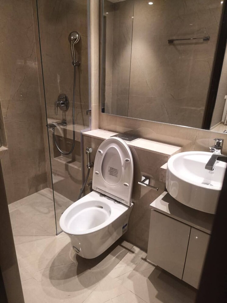 Bathroom, hiranandani-castle-rock 2 Bedroom 629 Sq.Ft. Apartment In Powai Mumbai 9729167