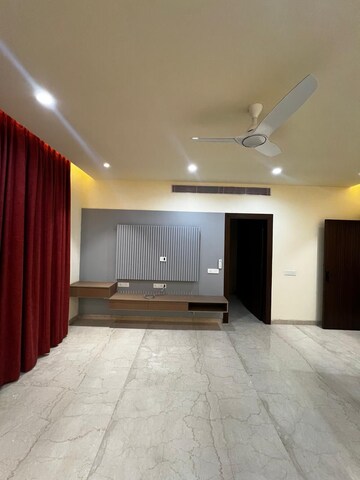 Bedroom in 4 BHK Villa at SS Hibiscus 2, Sector 50 – for Rent