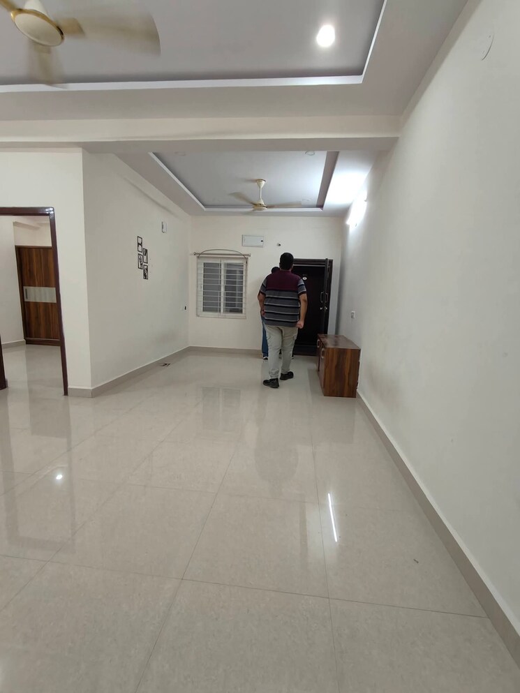 Room, kondapur 2 Bedroom 1150 Sq.Ft. Apartment In Kondapur Hyderabad 9729225