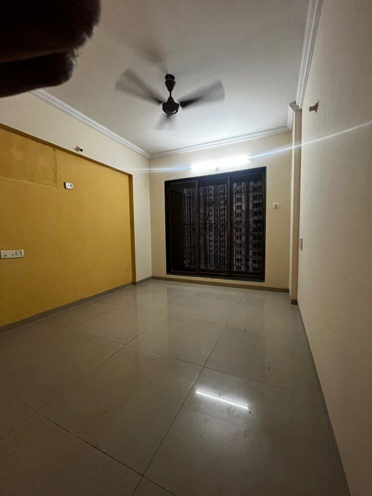 Room, sanpada sector 11 3 Bedroom 1600 Sq.Ft. Apartment In Sanpada Sector 11 Navi Mumbai 9729264