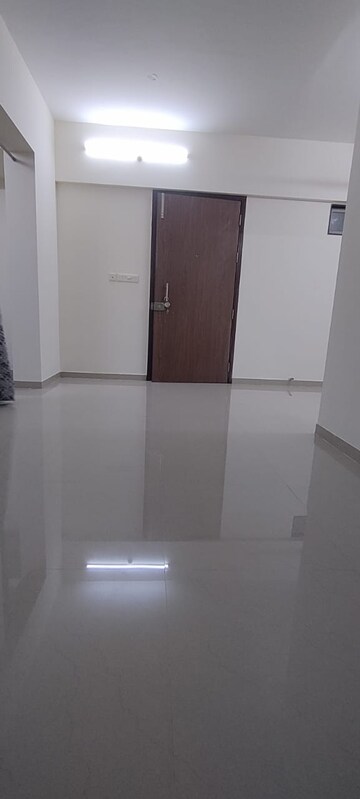 Furnished Amenities in 1 BHK Apartment at City View Apartments, Lower Parel – for Sale