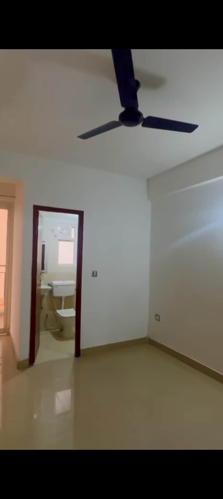 Room, rof-amaltas 3 Bedroom 745 Sq.Ft. Apartment In Sector 92 Gurgaon 9729296