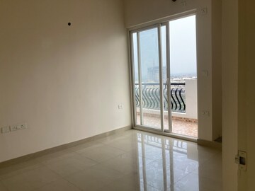 Room in 3 BHK Apartment at Sector 150 – for Sale